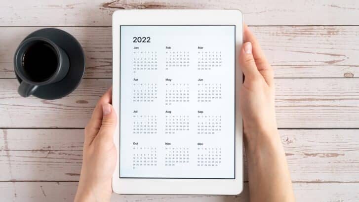 Tablet,Computer,With,An,Open,App,Of,Calendar,For,2022